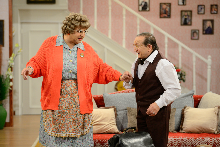 «Super Mammy»: Όλα όσα θα δούμε στην πρεμιέρα της νέας κωμικής σειράς από τον Μάρκο Σεφερλή