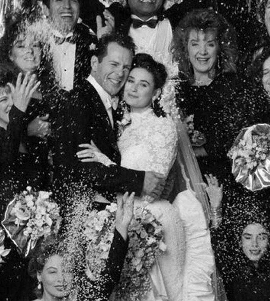 Μπρους Γουίλις και Ντέμι Μουρ: Η ιστορία μιας αγάπης που κράτησε για πάντα