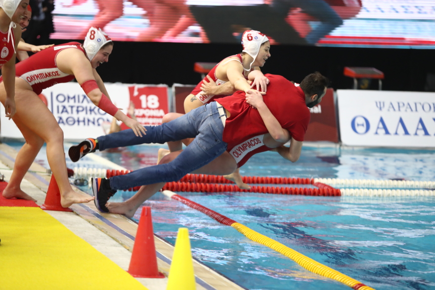Τελικός Euroleague πόλο γυναικών, Ολυμπιακός - Σαμπαντέλ 11-7:  Παρέμειναν στον θρόνο τους οι «βασίλισσες» της Ευρώπης 