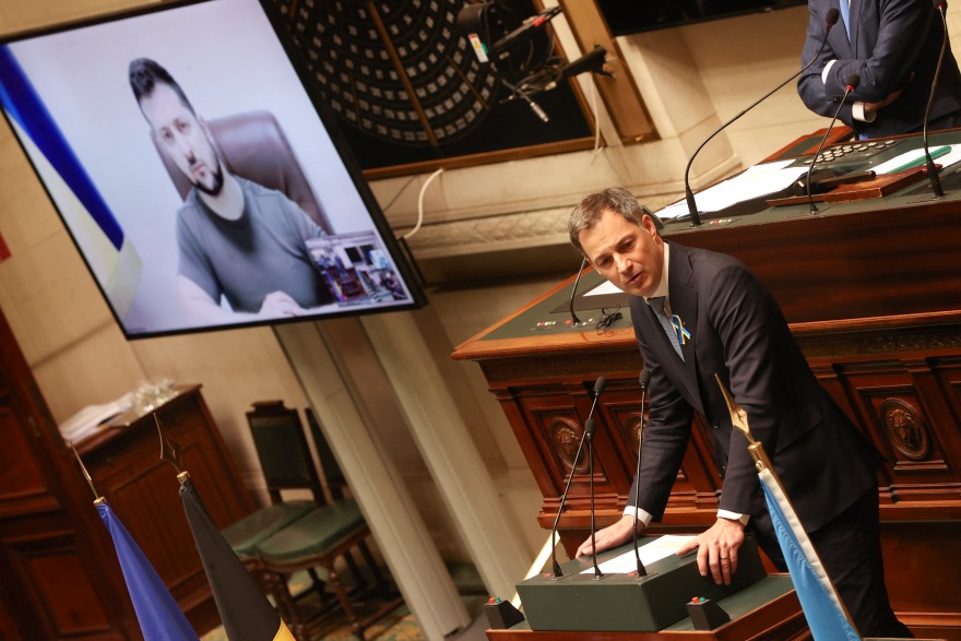 Ζελένσκι: Με Αριστοτέλη και social media κέρδισε τον πόλεμο της επικοινωνίας - Αύριο η ομιλία του στη Βουλή