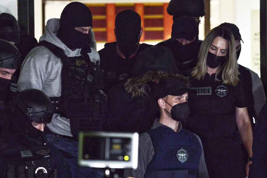 Ρούλα Πισπιρίγκου: Οδηγήθηκε στις φυλακές Κορυδαλλού 