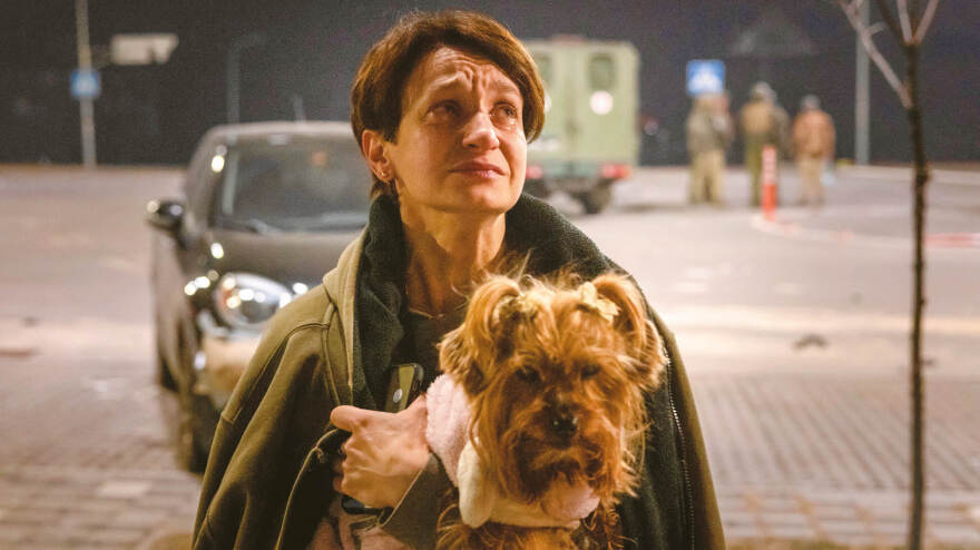 Πόλεμος στην Ουκρανία: Βόμβες στη Μαριούπολη, κτηνωδία στην Μπούκα - Μπορεί να δικαστεί ο Πούτιν για εγκλήματα πολέμου;