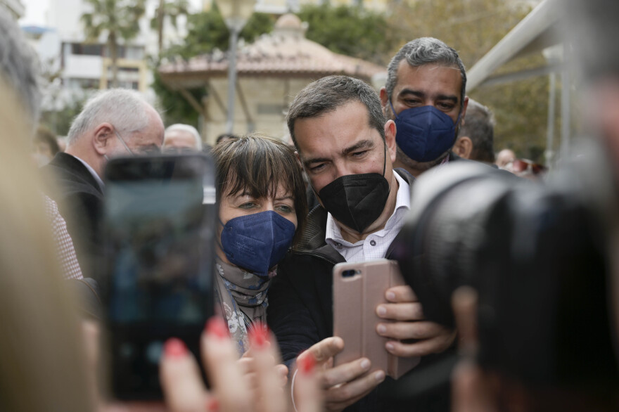 Τσίπρας: Η κοινωνία πληρώνει τα σπασμένα της κυβέρνησης Μητσοτάκη