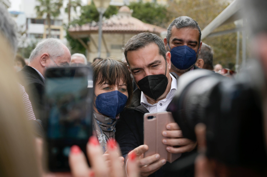 Τσίπρας από το Ηράκλειο Κρήτης: Η ρήτρα αναπροσαρμογής είναι η ρήτρα αισχροκέρδειας Μητσοτάκη