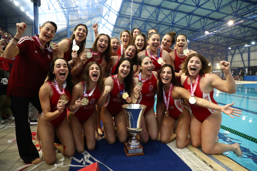 Νικόλ Ελευθεριάδου: Η ζωή μιας πρωταθλήτριας Ευρώπης της υδατοσφαίρισης μέσα και έξω από το νερό 