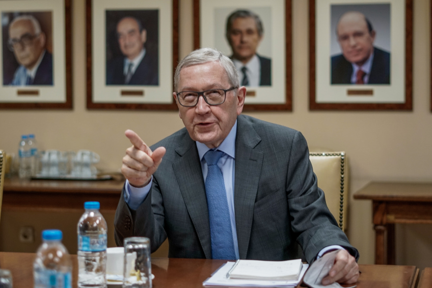 Συνάντηση Σταϊκούρα - Ρέγκλινγκ: Η ελληνική οικονομία αποδεικνύεται ανθεκτική στους ισχυρούς κραδασμούς