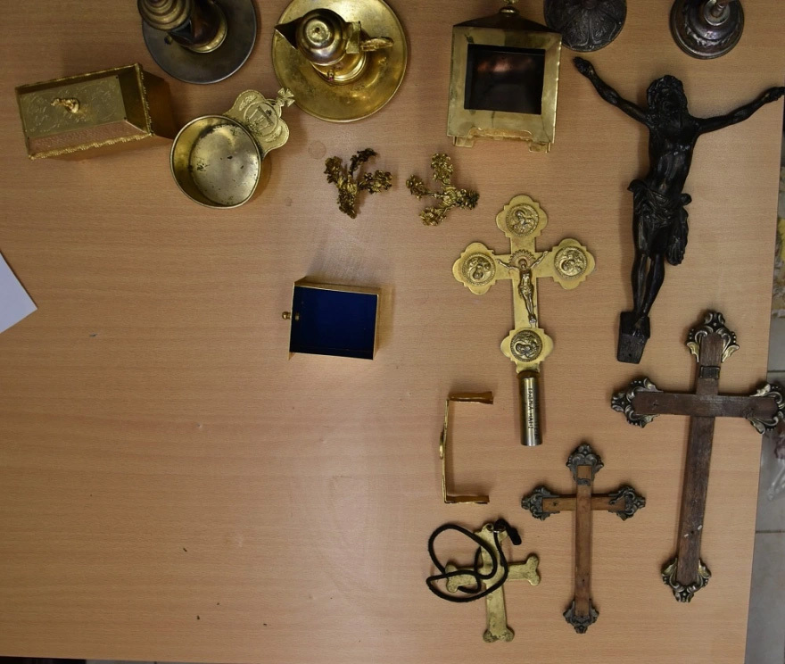 Εξιχνίασαν τρεις κλοπές μετά τη λειψανοθήκη του Αγίου Χαραλάμπους