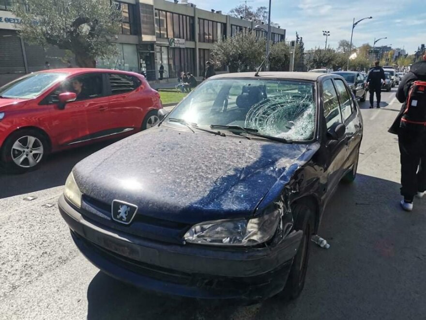 Θεσσαλονίκη: 40χρονος παρασύρθηκε από αυτοκίνητο - Νοσηλεύεται διασωληνωμένος