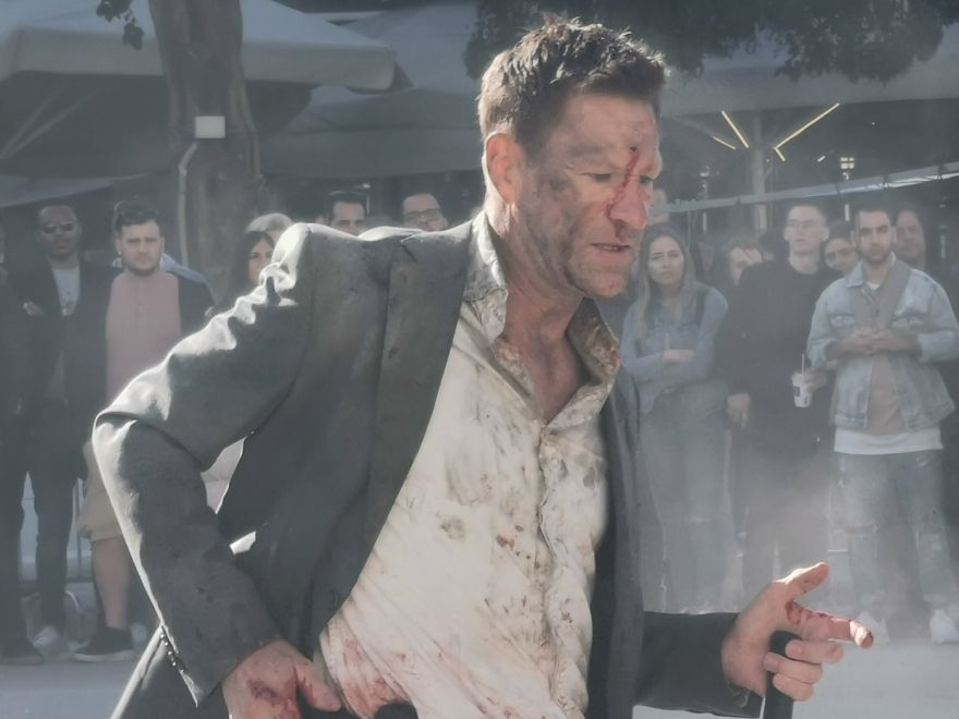 The Bricklayer: Πυροβολισμοί και κυνηγητό στην πλατεία Αριστοτέλους - Δείτε βίντεο