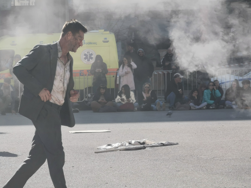 The Bricklayer: Πυροβολισμοί και κυνηγητό στην πλατεία Αριστοτέλους - Δείτε βίντεο