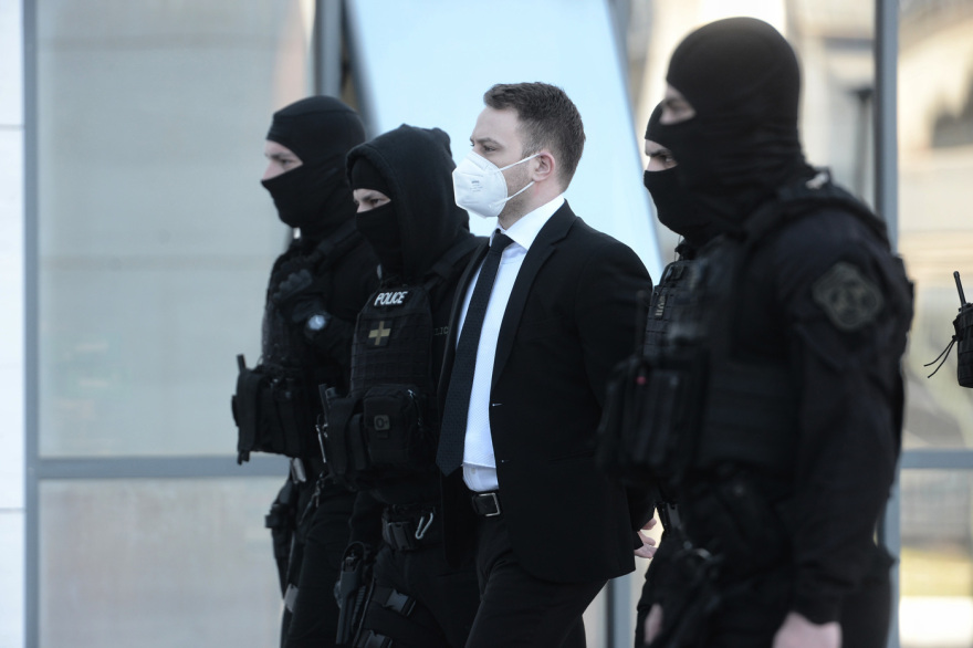 Δίκη για Γλυκά Νερά: Η… εξέταση των μαρτύρων από τον ψυχρό Αναγνωστόπουλο και η ενόχληση για τη λέξη «χειριστικός»