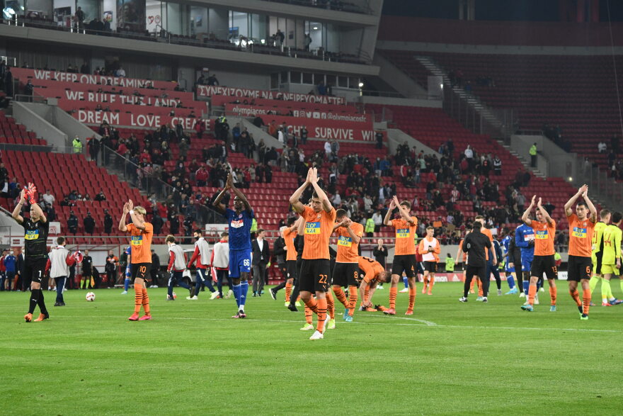 Ολυμπιακός-Σαχτάρ 1-0: Έβαλαν γκολ στον πόλεμο - Δείτε βίντεο 