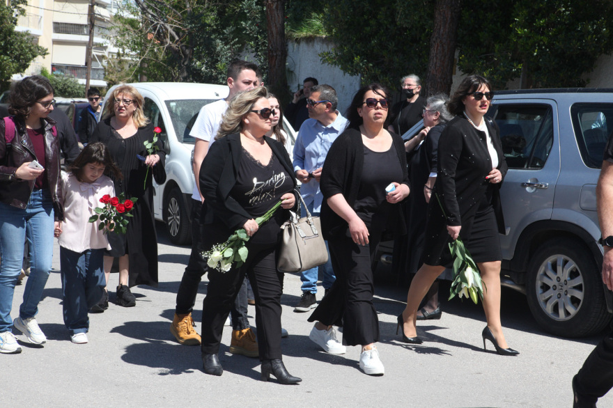 Γιώργος Καραϊβάζ: Τελέστηκε τρισάγιο στον τόπο που τον δολοφόνησαν