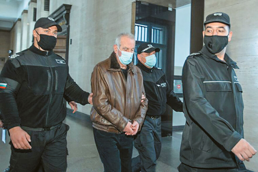 «Σχολή πρακτόρων» η ρωσική πρεσβεία: Ποιοι ήταν οι 12 «διπλωμάτες» που απελάθηκαν