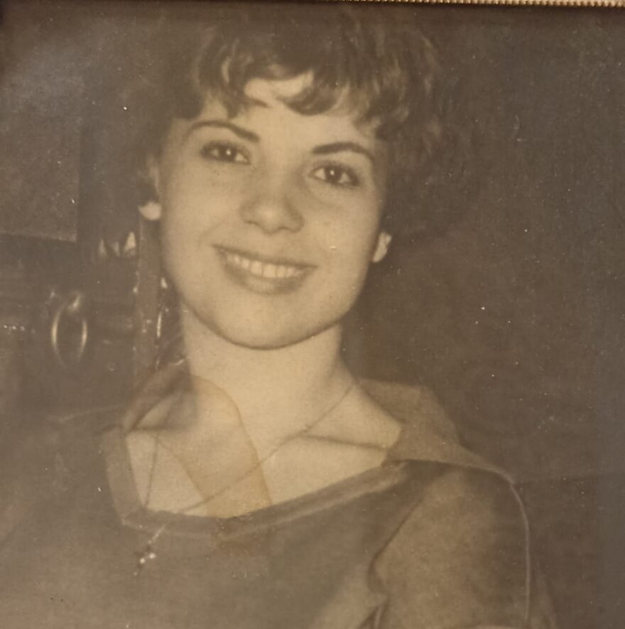 Τζώνη Θεοδωρίδης: Πένθος για τον ηθοποιό - «Έφυγε» από τη ζωή η μητέρα του