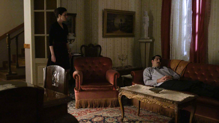 Άγριες Μέλισσες: Ο Μελέτης ανακαλύπτει το πάθος μεταξύ Κορίνας και Μπάμπη