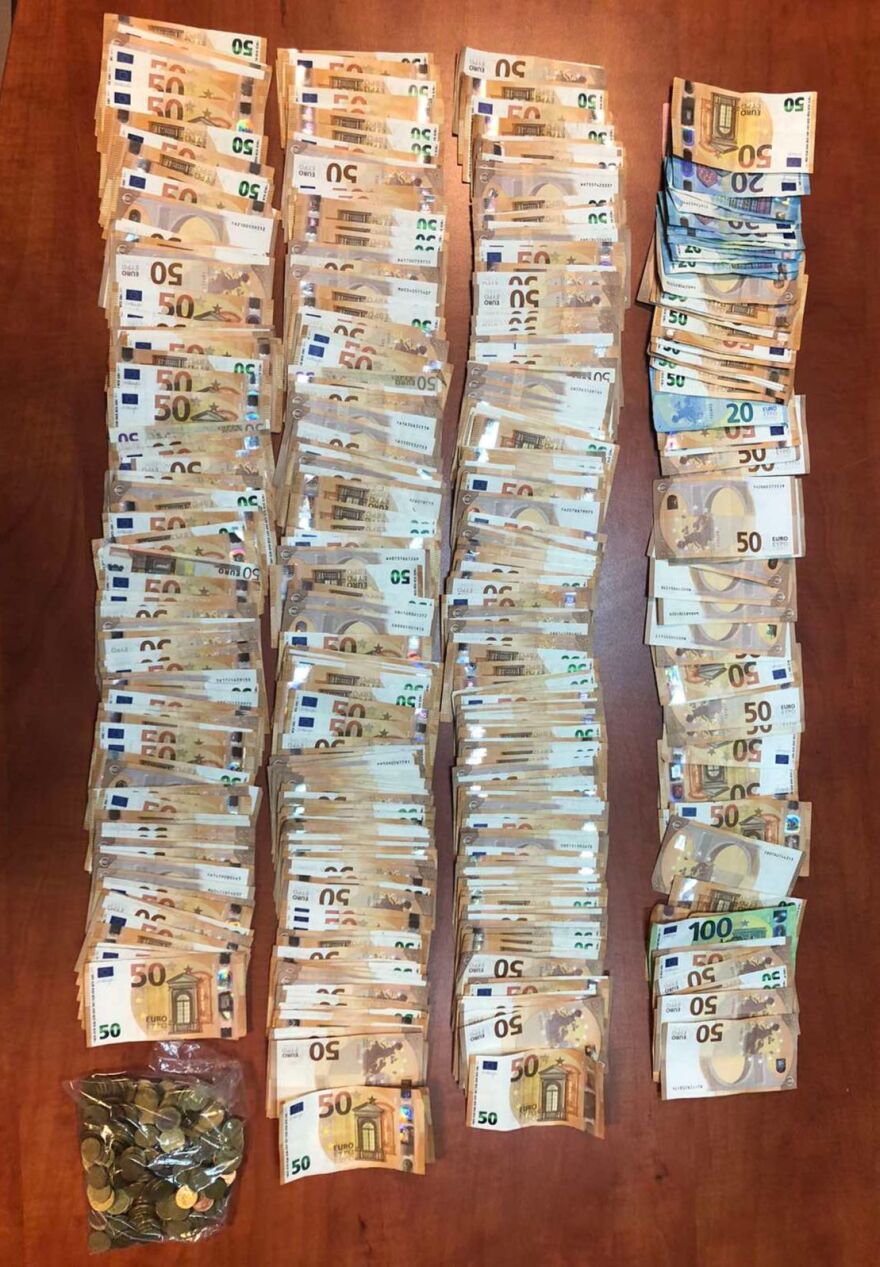 Χίος: Στα χέρια της ΕΛ.ΑΣ. οι δράστες της διάρρηξης με λεία 30.000 ευρώ