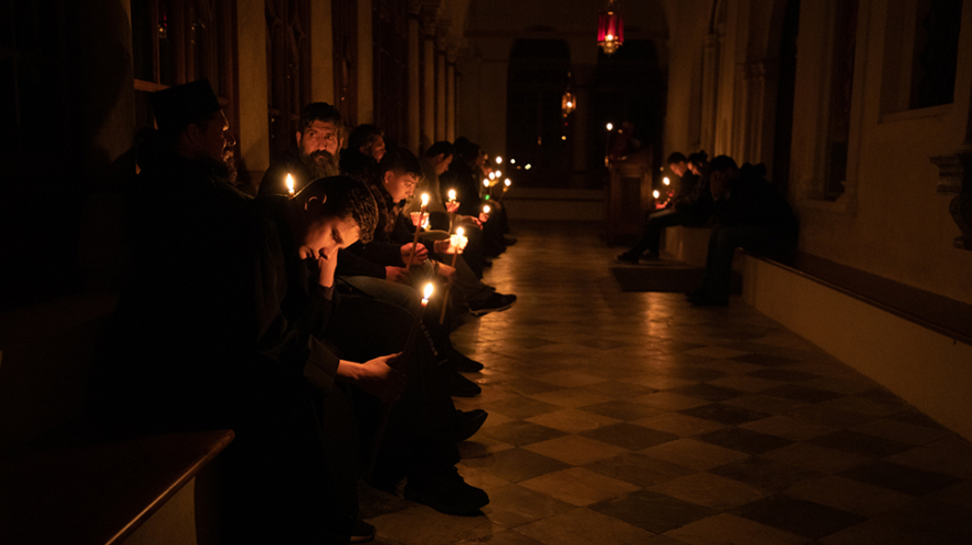 Έκθεση «Non-Returns»: Ο πόλεμος και η καταστροφή μέσα από τον φωτογραφικό φακό του Σωτήρη Δανέζη