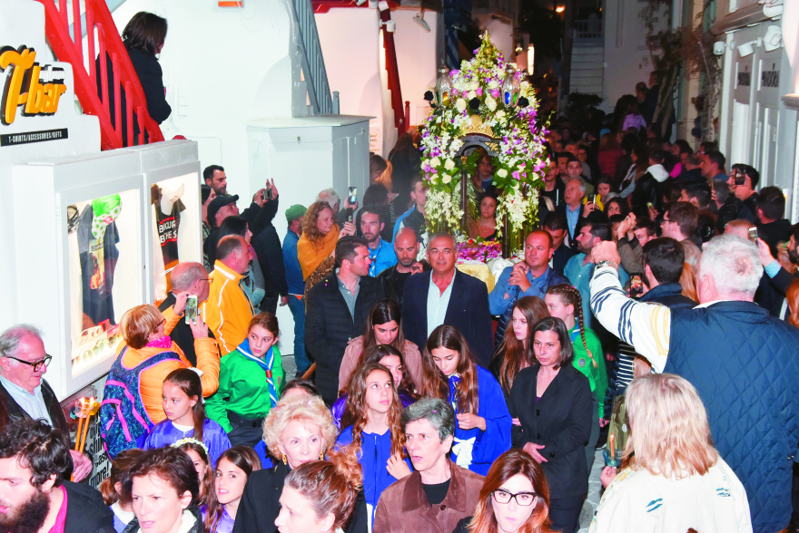 Μύκονος, Σαντορίνη, Πάρος, Σπέτσες, Ύδρα, οι πρωταθλητές του τουρισμού για το Πάσχα