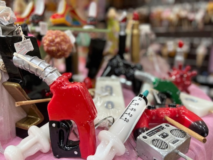 Θεσσαλονίκη: Μάνικες βενζίνης και rapid test κυριαρχούν στις φετινές λαμπάδες  - Πάσχα 2019 θυμίζει η αγοραστική κίνηση