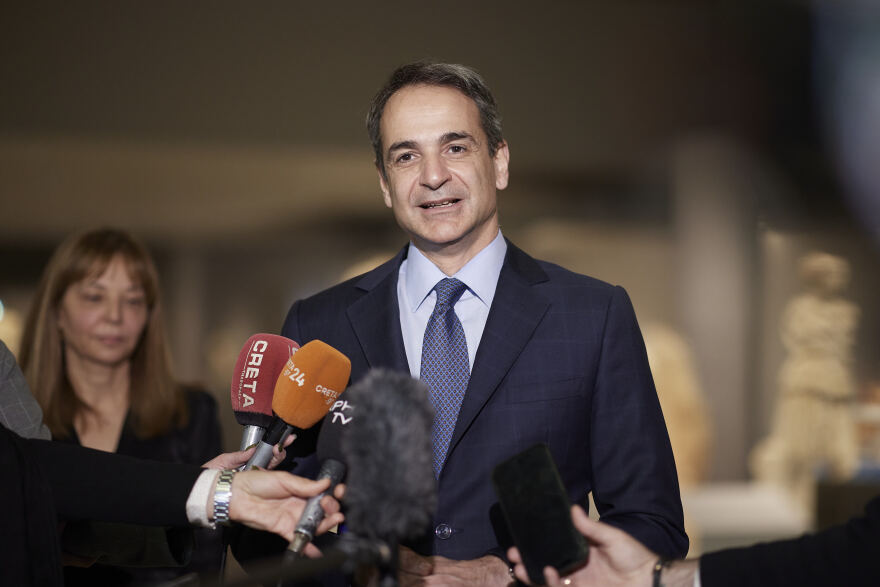 Το νέο αρχαιολογικό μουσείο Χανίων επισκέφθηκε ο Κυριάκος Μητσοτάκης - Συγκινημένος για τη συλλογή των γονέων του