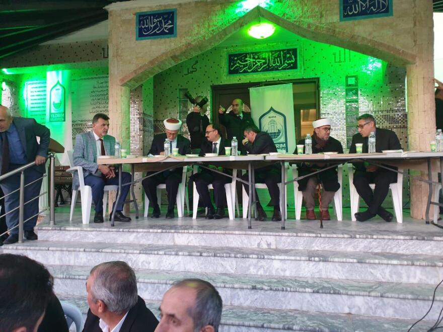 Τι απαντά ο βουλευτής του ΚΙΝΑΛ για την παρουσία του σε «φιέστα» σε χωριό της Ξάνθης με φόντο την τουρκική σημαία