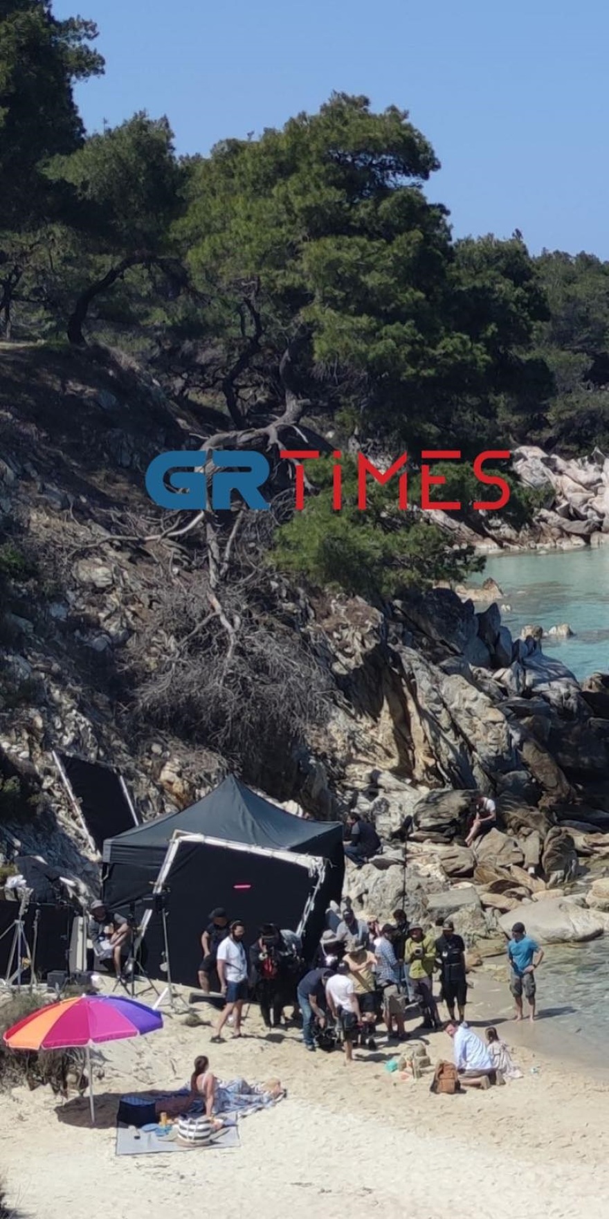 Χαλκιδική: Οι μαγικές της παραλίες στην υπηρεσία των γυρισμάτων του «The Bricklayer» (φωτογραφίες)