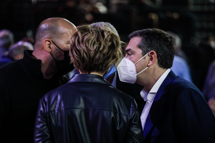 Αυλαία στο 3ο Συνέδριο του ΣΥΡΙΖΑ-ΠΣ: Επικράτηση Τσίπρα, εντάσεις και κινητοποίηση για «Νέα Αρχή» 