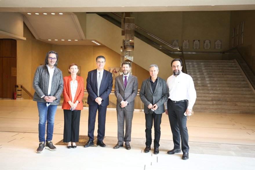 Καβάκος - ΚΟΑ: Παρελθόν η παρεξήγηση μεταξύ τους - Ετοιμάζουν κοινή συναυλία για τα παιδιά πρόσφυγες της Ουκρανίας