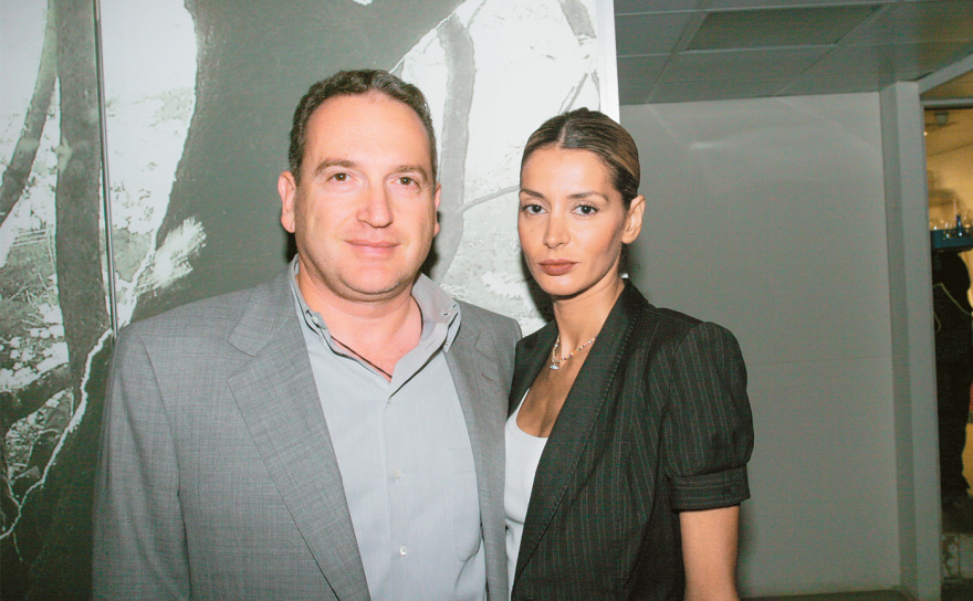 Μαρία Καλάβρια - Σάμι Φάις: Το μοντέλο ζητάει από τον επιχειρηματία €15 εκατ. ευρώ