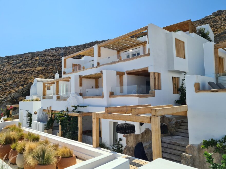 Νammos και Kensho έριξαν τα «σύνορα» στην Ψαρού: Το παρασκήνιο του mega deal της Μυκόνου