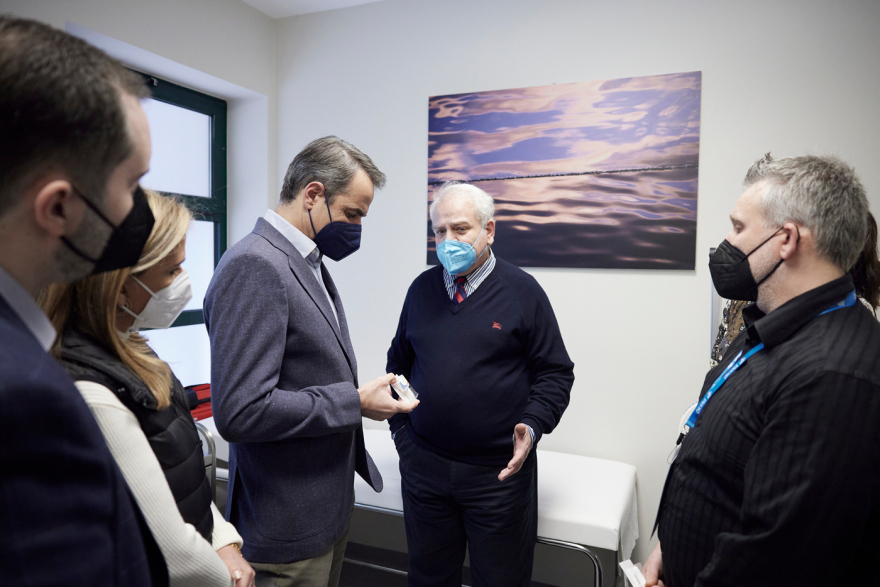 Ο Μητσοτάκης στο «STEKI 46» του ΟΚΑΝΑ, τον πρώτο χώρο εποπτευόμενης χρήσης ναρκωτικών στην Ελλάδα