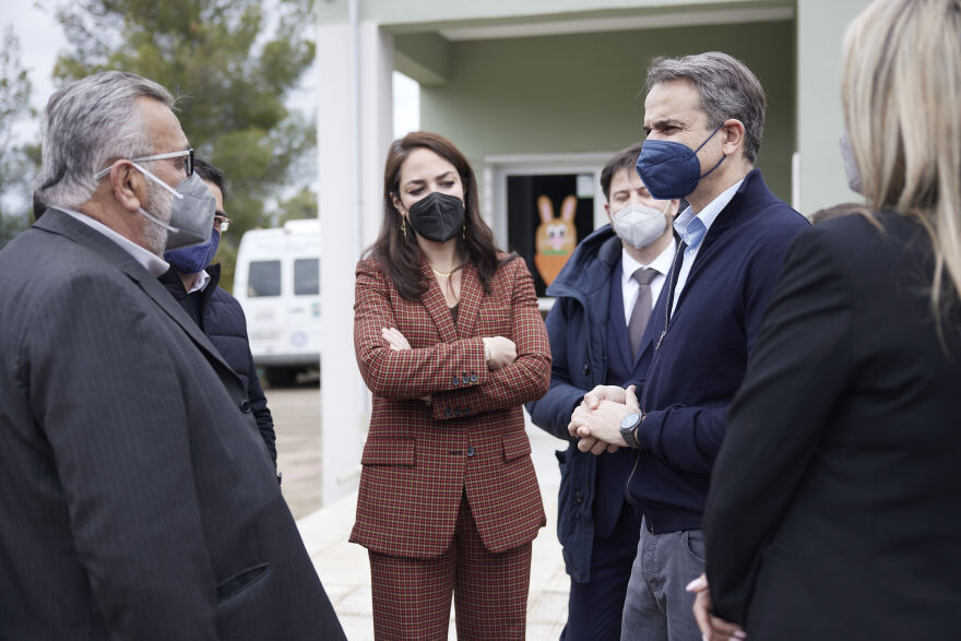 Ο Μητσοτάκης «βγαίνει από αριστερά» για το κοινωνικό προφίλ της ΝΔ