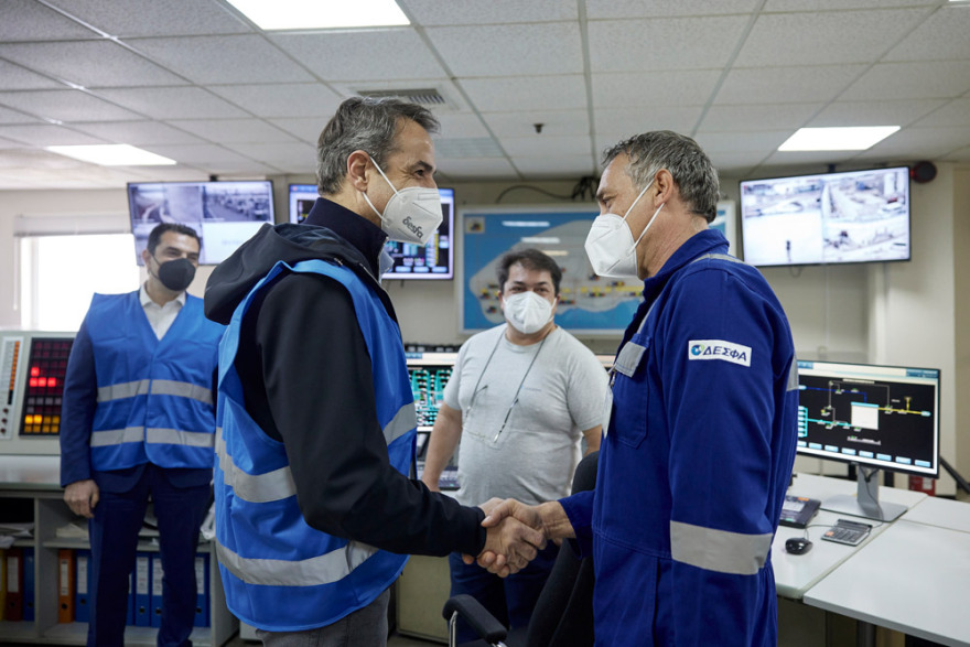 Μητσοτάκης από Ρεβυθούσα: Η στήριξη θα συνεχιστεί και τον Μάιο - Έτοιμοι και για το χειρότερο σενάριο