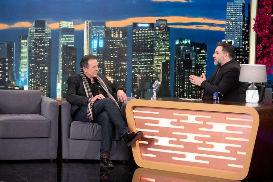 The 2Night Show: O Γρηγόρης Αρναούτογλου υποδέχεται την Ελένη Καστάνη και τον  Χρήστο Φωτίδη