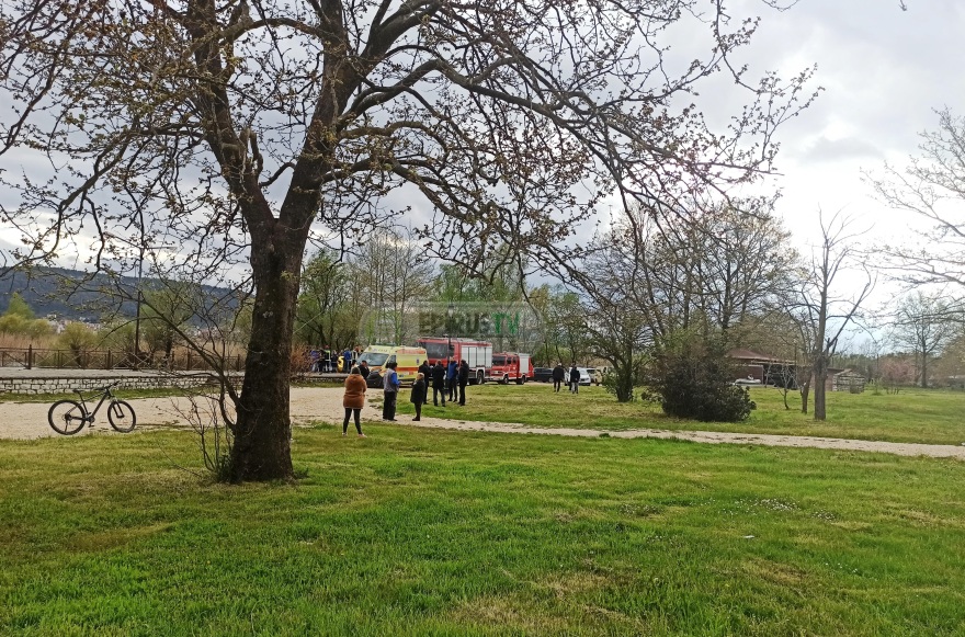 Κινητοποίηση στα Γιάννενα μετά τον εντοπισμό νεκρού άνδρα στη λίμνη