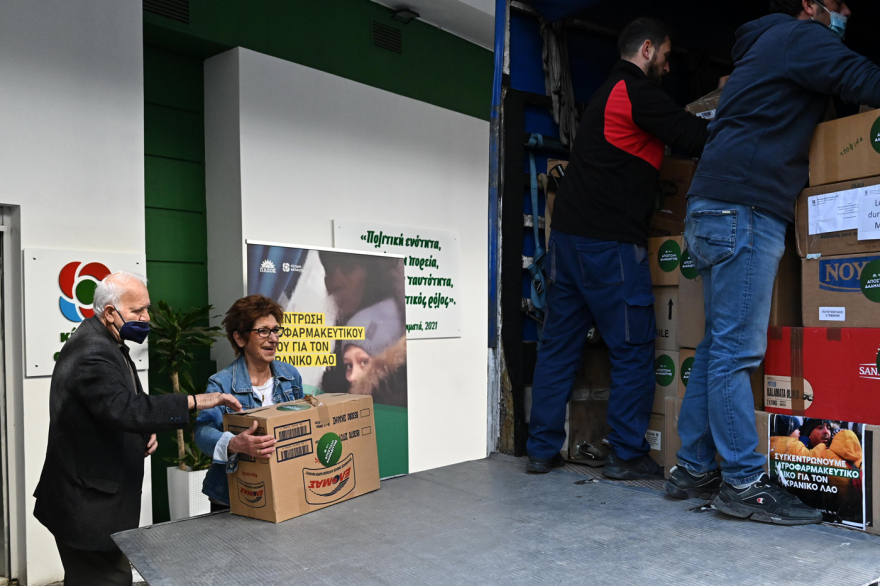 Πόλεμος στην Ουκρανία: Παρέδωσε την ιατροφαρμακευτική βοήθεια ο Ανδρουλάκης
