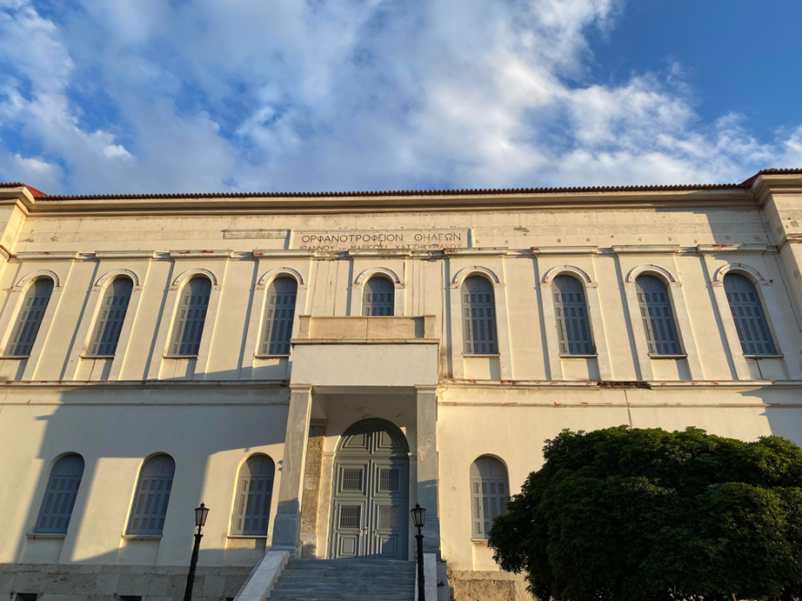 «Γίνε νονός για ένα παιδί σε ανάγκη»: Μια πρωτοβουλία της Παρέμβασης Νέων για τα παιδιά του Χατζηκυριάκειου