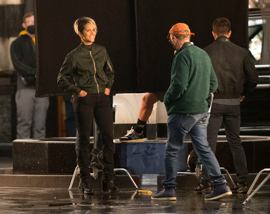 Η Χάλι Μπέρι και ο Μαρκ Γουόλμπεργκ στα γυρίσματα της νέας τους ταινίας - Δείτε φωτογραφίες