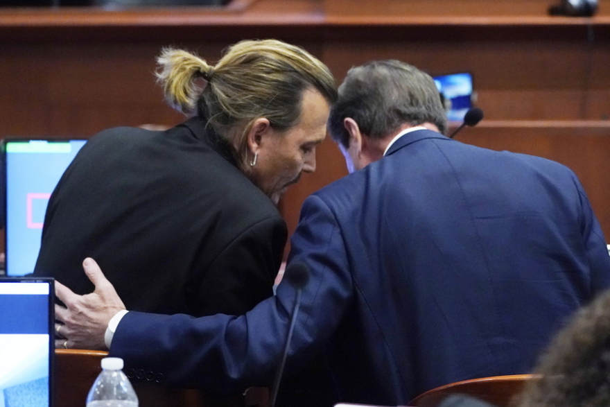 Δίκη Τζόνι Ντεπ-Άμπερ Χερντ: Η κοκαΐνη, η μαριχουάνα και τα γέλια στο δικαστήριο