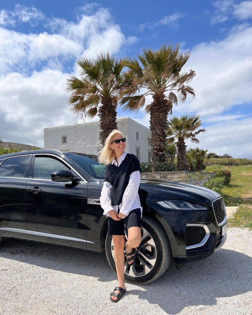 Χριστίνα Κοντοβά: Οικογενειακές διακοπές στην Πάρο