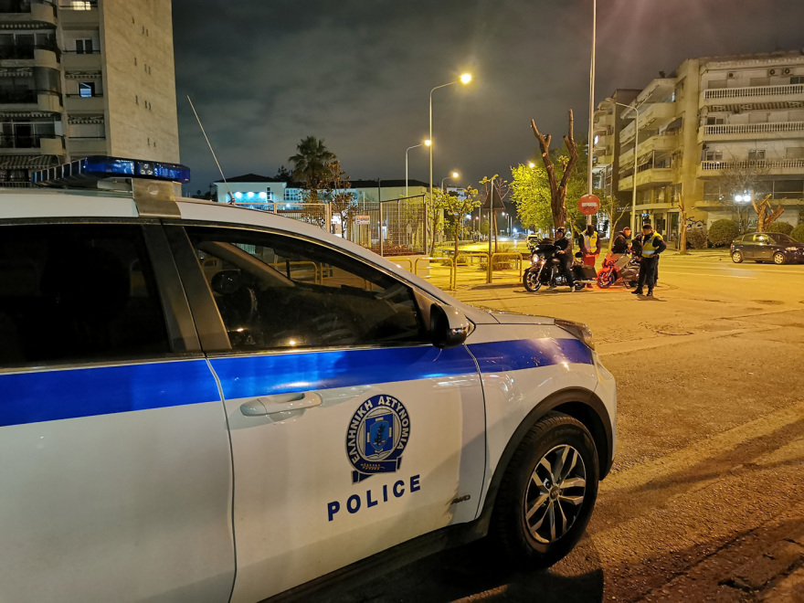 Θεσσαλονίκη: Ραντάρ και «μπλόκα» της Τροχαίας στην Καλαμαριά μετά το σοκαριστικό ατύχημα - Βίντεο και φωτογραφίες