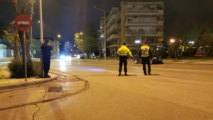 Θεσσαλονίκη: Ραντάρ και «μπλόκα» της Τροχαίας στην Καλαμαριά μετά το σοκαριστικό ατύχημα - Βίντεο και φωτογραφίες