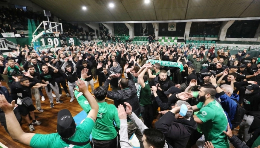 Παναθηναϊκός: Αποθέωση στον «Τάφο του Ινδού» για τους πρωταθλητές