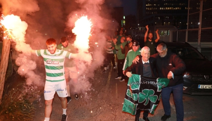 Παναθηναϊκός: Αποθέωση στον «Τάφο του Ινδού» για τους πρωταθλητές