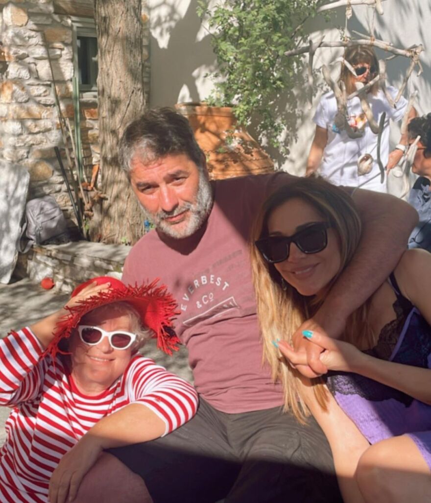 Δέσποινα Βανδή-Βασίλης Μπισμπίκης: Νέες φωτογραφίες από τις διακοπές του Πάσχα