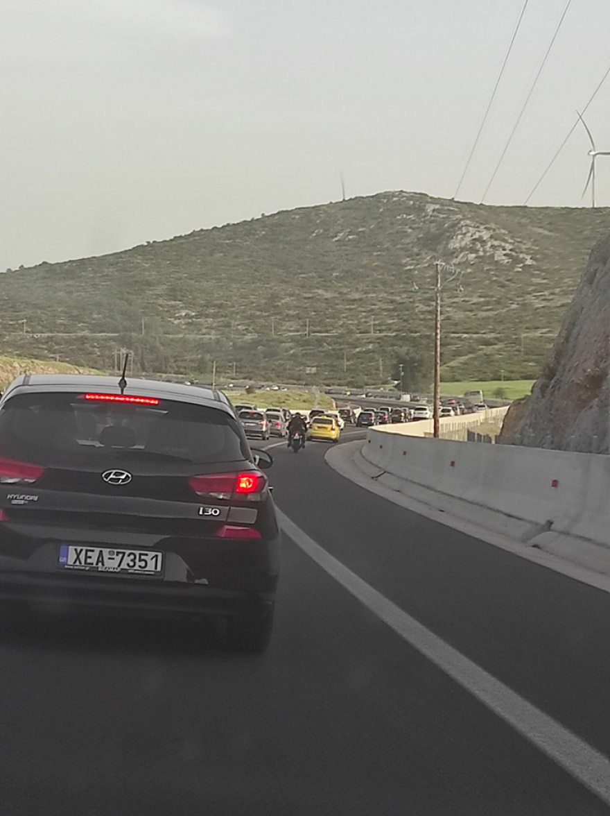 Κίνηση στους δρόμους - Πάσχα 2022: Ομαλοποιείται η κίνηση στις εθνικές οδούς, στις εισόδους της Αττικής