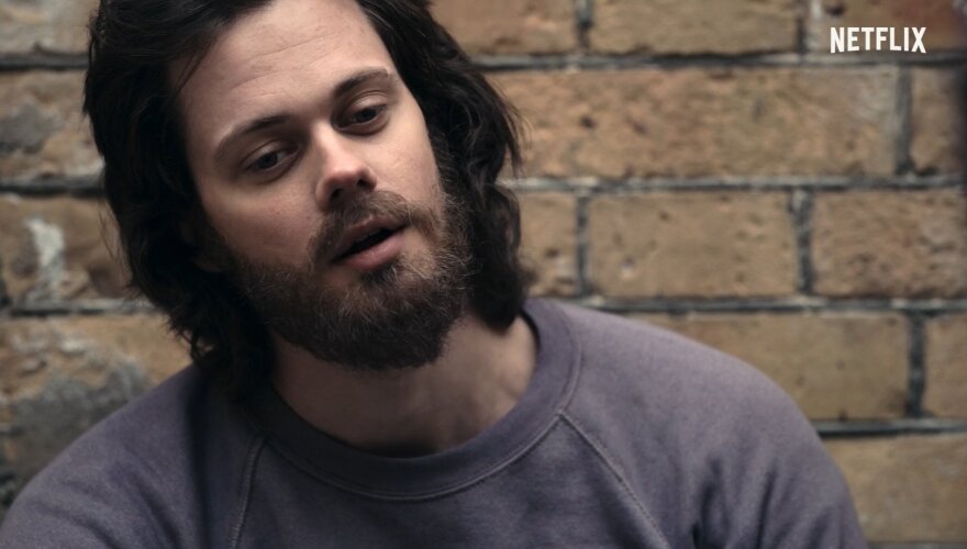 Clark: O Μπιλ Σκάρσγκαρντ υποδύεται τον εγκληματία Κλαρκ Όλοφσον στη νέα σειρά του Netflix