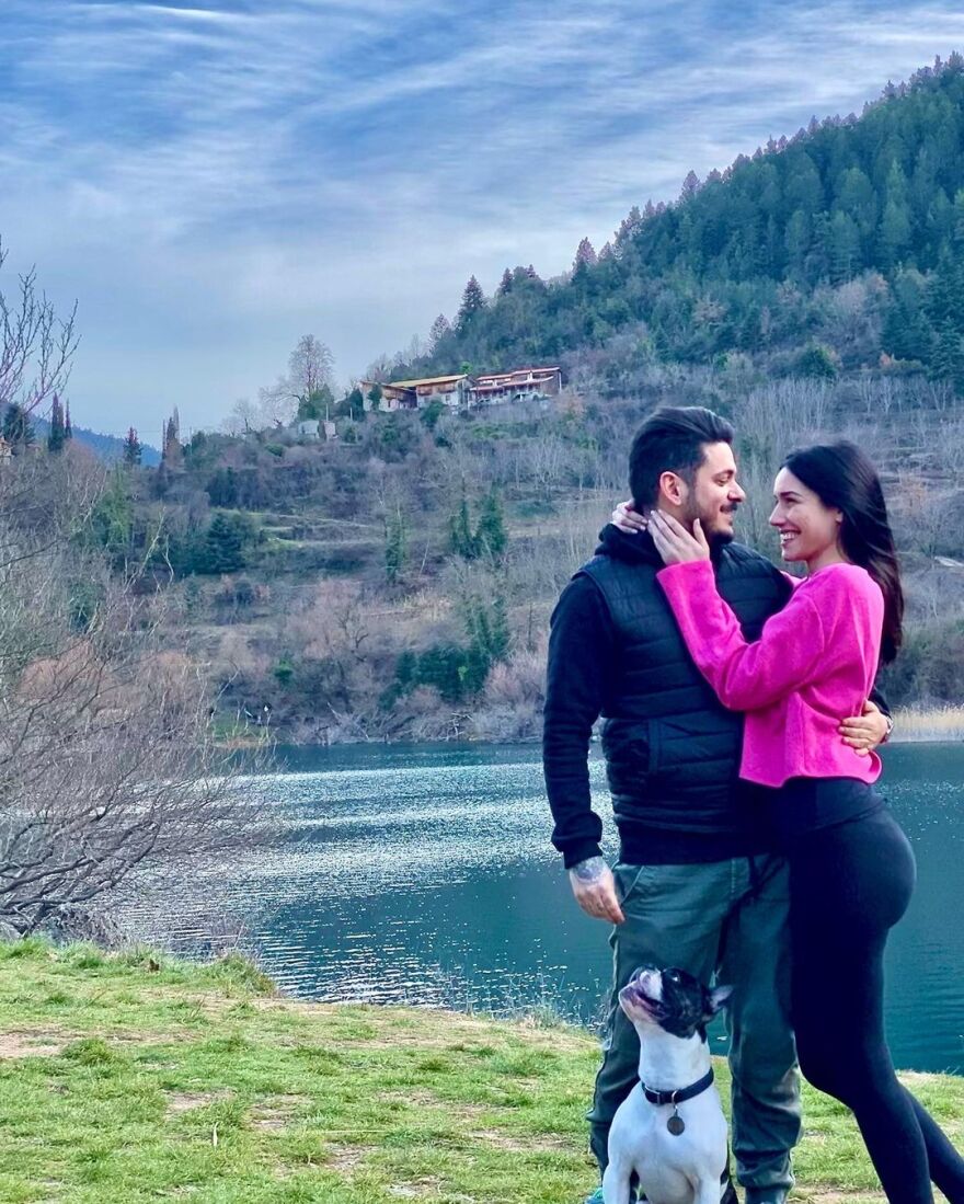 Ο Stan δημοσίευσε για πρώτη φορά, φωτογραφίες με τη σύντροφό του 