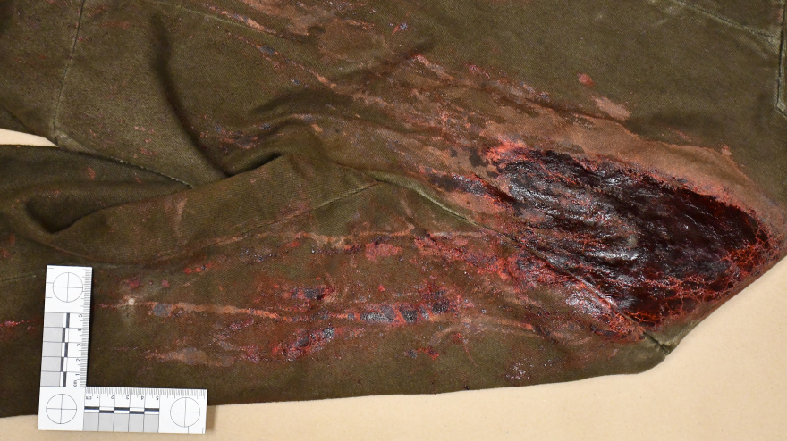 Φάκελος «Rust»: Στη δημοσιότητα φωτογραφίες από την ανάκριση του Μπάλντουιν και τη σκηνή του εγκλήματος